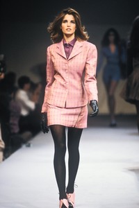 1635441421_AzzedineAlaia1990WomenRTW96.thumb.jpg.5b7346d0a298d56e6647054bbd0d1515.jpg