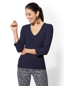 Cerelina Proesl New York & Company 7th Avenue - V-Neck Sweater 02986142_180.jpg