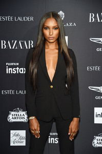 Jasmine+Tookes+Harper+BAZAAR+Celebrates+ICONS+egrMQODnU5nx.jpg