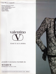 ValentinoAdVgIT0983SpecNo3_01.thumb.jpg.3be5e3a5ffd21b09a3c146d1b578ac71.jpg