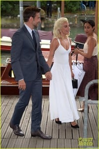 lady-gaga-bradley-cooper-walk-hand-in-hand-star-is-born-venice-festival-photo-call-04.jpg