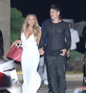 mariah-carey-out-in-malibu-08-29-2018-5.jpg