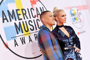 Ashlee+Simpson+2018+American+Music+Awards+S-fhhtXxngvx.jpg