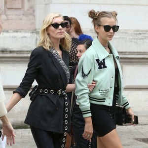 Elsa-Hosk-and-Josephine-Skriver_-Spotted-at-Balmain-SS18-at-Paris-Opera-in-Paris-03-662x662.jpg