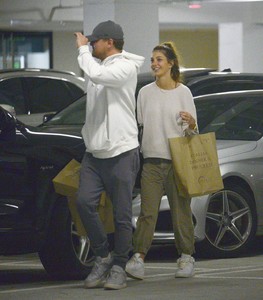 camila-morrone-and-leonardo-dicaprio-in-century-city-10-16-2018-3.jpg