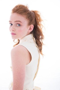 kinopoisk.ru-Sadie-Sink-3065035.thumb.jpg.ec169d3ccad1675e2170b88b99241a1b.jpg