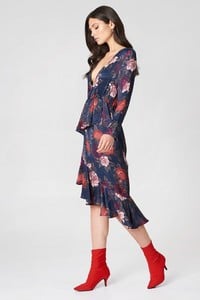 nakd_frill_detail_long_sleeve_dress_1018-000744-1450_01cr.jpg