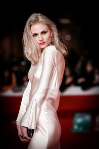 Andreja+Pejic+Colour+Alternative+Views+Rome+RXKlhLS7MWWx.jpg