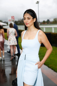 Jessica+Gomes+Celebrities+Attend+2018+Caulfield+SxksSwQH1lZx.jpg