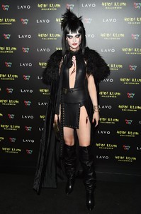 grace-elizabeth-at-heidi-klum-s-halloween-party-in-new-york-10-31-2018-1.jpg