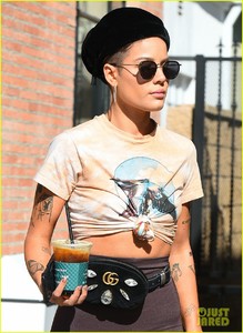 halsey-beret-november-la-2018-03.jpg