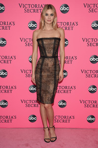 Victoria+Secret+Viewing+Party+Arrivals+wXuJs4K3X41x.jpg