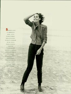 1420443843_Lindbergh_Vogue_Italia_November_1988_08.thumb.jpg.600a9309fd4241250df5ffca66d4a4e8.jpg