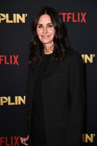 Courteney+Cox+Premiere+Netflix+Dumplin+Arrivals+bxTdJidRZt7x.jpg