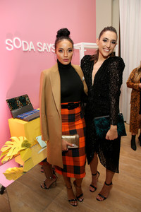 Selita+Ebanks+Soda+Says+Celebrates+Launch+ERMuE4acKtxx.jpg