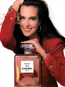 Chanel_Fragance_1989_02.thumb.png.2ad6425be2e39029ad16b6bcee655357.png