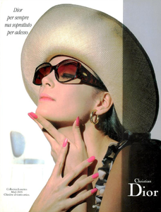 Dior_Eyewear_Spring_Summer_1989_02.thumb.png.6eb4dc4f224e4ae8a5e9faad7ea37fd5.png