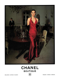 Lagerfeld_Chanel_Fall_Winter_89_90_02.thumb.png.7065f689f4131d3b66e35cccab4003cf.png