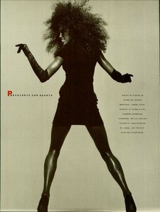 Macpherson_Vogue_Italia_November_1988_03.thumb.jpg.c8490f91f694ceb2f78aa60f0e74e292.jpg