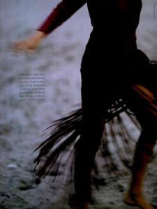 Makeup_90_Ferri_Vogue_Italia_November_1989_03.thumb.png.2baa6001aa153147d5053f8fec58a8e0.png