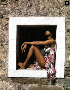 Petali_Ferri_Vogue_Italia_May_1989_06.thumb.png.7d8cdd051fc6c398a84952f888f5b735.png