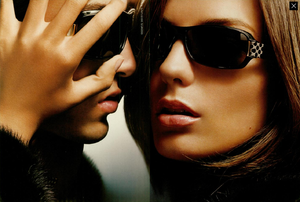 Testino_Gucci_Fall_Winter_04_05_03.thumb.png.5ebe3eec4a88cbdc99e88457ec429f92.png