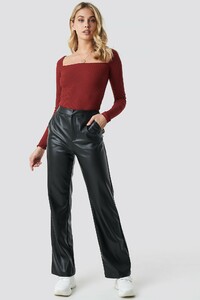 anna_nooshin_x_nakd_square_ribbed_top_1602-000002-0230_03c.jpg