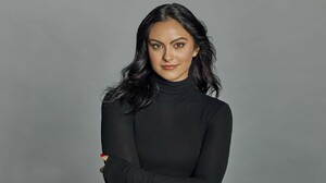 camila-mendes-photoshoot-for-harper-s-bazaar-2018-1.thumb.jpg.995aaf7d3fd71741c9fe1807eea68716.jpg