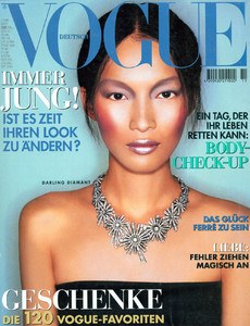 vogue_de_11_98_v1000x1500.thumb.jpg.94abbf2abd3a8901b3512c48a6d8e6d4.jpg