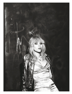 1535112677_Mert__Marcus_W_Magazine_March_2015_03.thumb.png.872e93bd6602f8e40c2ae293d72f68ed.png