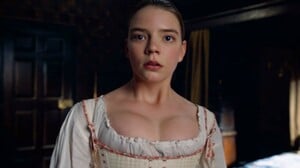 1642522854_AnyaTaylor-Joy-TheMiniaturist-S01E01-2_3.thumb.jpg.333e40308e7464328887b15b673b12ec.jpg