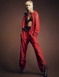 388085547_Mert__Marcus_W_Winter_2018_05.thumb.png.1d9083f954b4a09b360055b82eb42cbb.png