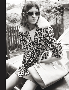 Meisel_Coach_Spring_Summer_2015_02.thumb.png.988fd405fa9f5b4eed68173e4d3b7f88.png