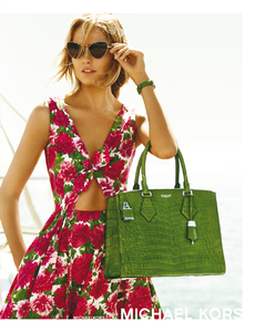 Testino_Michael_Kors_Spring_Summer_2015_02.thumb.png.29c75325cecb60e03aa03eb0aeff2797.png