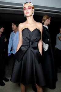 backstage-defile-alexis-mabille-printemps-ete-2019-paris-coulisses-72.thumb.jpg.d18c10e4d489833c41a3879a2cdd3e51.jpg