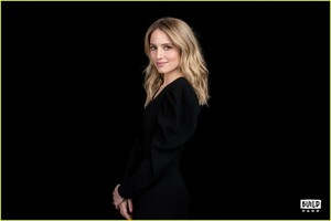 dianna-agron-build-speaker-series-portrait-january-2019-0.thumb.jpg.94e7b50332e50817d570dd00dcf7783c.jpg