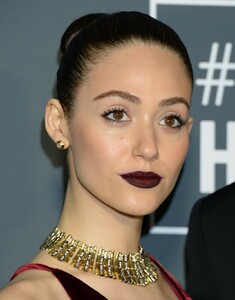 emmy-rossum-2019-critics-choice-awards-8.thumb.jpg.b086f209de4edf85ecf2f8bf8cdefa06.jpg