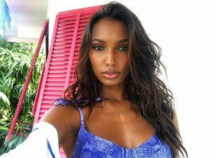 jastookes_49907235_230638461175336_93868466523409944_n.thumb.jpg.8d415386890f5da52fc76d70e1ee03f3.jpg