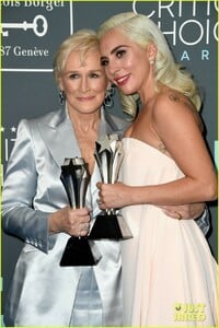 lady-gaga-glenn-close-mom-became-friends-04.jpg