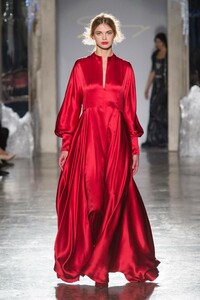 00024-Genny-2019-Ready-To-Wear.thumb.jpg.44f765233bd1d6456491b82e64ea676f.jpg