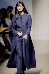 0_jil-sander-ss-1993-1_html.thumb.JPEG.2ba2706d2a3b86e7439d1ecdf453cd51.JPEG