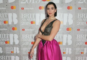          dua190219BZNimage2.jpg