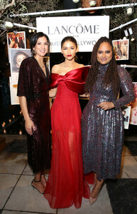 Zendaya+Coleman+Vanity+Fair+Lanc+Toast+Women+i8Jh7Yu-xKUx.jpg