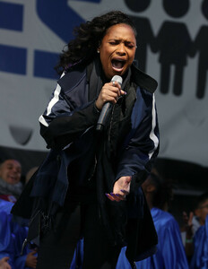 Jennifer+Hudson+Hundreds+Thousands+Attend+YGio_nTadR4x.jpg