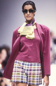 305518688_Missoni1991WomenRTW2.thumb.jpg.f1be66b99ed21c46c5043483e2e3ba0b.jpg