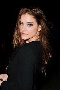 533full-barbara-palvin.jpg