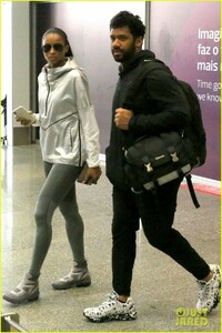 ciara-russell-wilson-jet-to-rio-de-janeiro-01.jpg