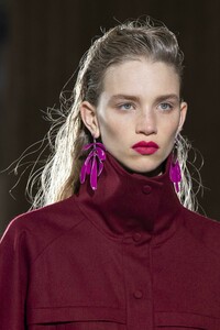 detail-defile-salvatore-ferragamo-automne-hiver-2019-2020-milan-detail-64.thumb.jpg.e484ad9e459bee6bda55e9019a3ad119.jpg