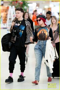 halsey-yungblud-share-sweet-moment-06.jpg