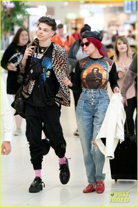 halsey-yungblud-share-sweet-moment-19.jpg